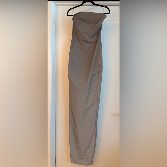 RICK OWENS
Bustier Gown
Size: 40
Color: Reflex
NEVER WORN!!! - Picture 5 of 8